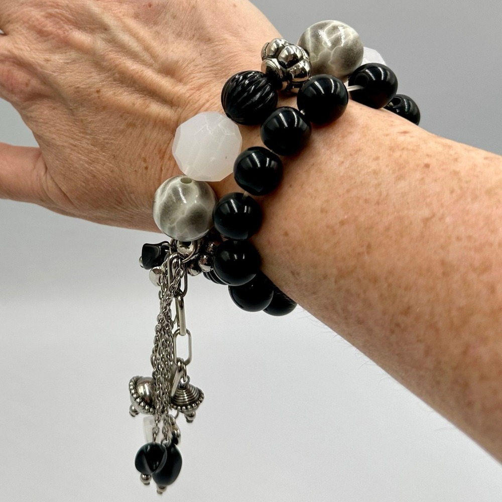 Chunky Beaded Stretch Bracelet 2 Piece Set Black White Gray Tassel Charm Plastic